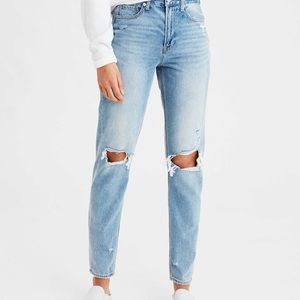 American Eagle Mom Jean